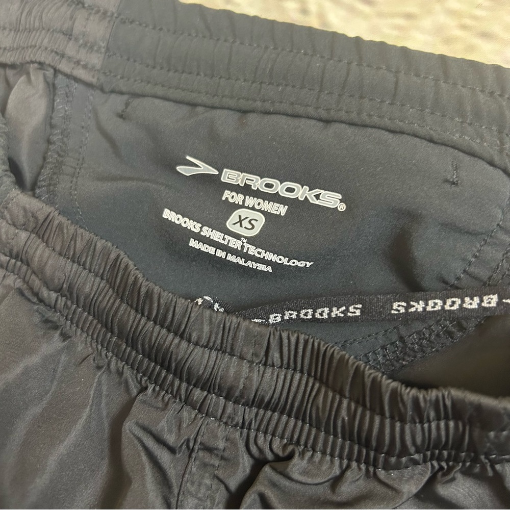 Brooks Running Pants Black shelter technology zipper ankles - Picture 12 of 12